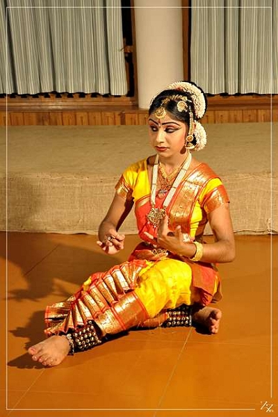 50952 Bharata Natyam 01-2014 (Zz) (Copier).jpg